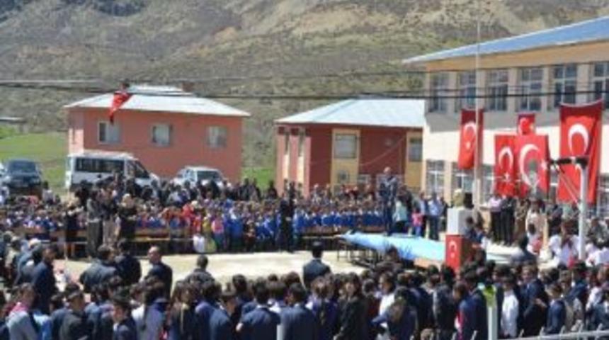 Siirt Valisi Aydın'dan Bestler Dereler Dağı'nda Barış Halayı