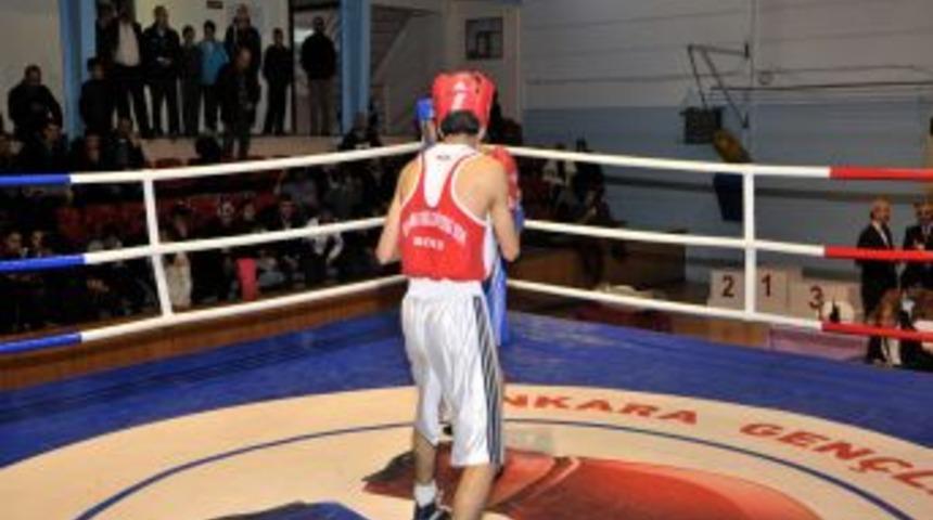 Mamaklı Boks&ouml;rler Sevindirdi