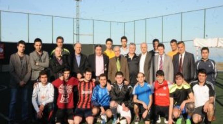 Om&uuml;'de Yahya Kara Turnuvası Başladı