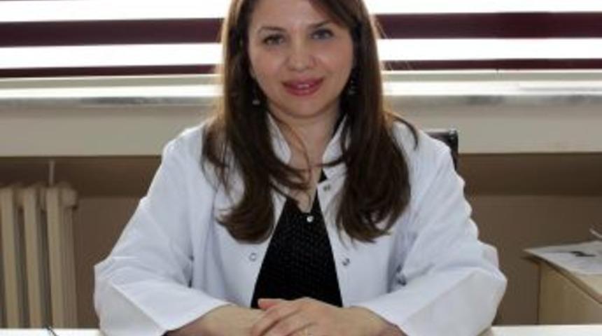 Do&ccedil;. Dr. Bozkurt: Vernal Konjonktivit Alerjisi &Ccedil;ocuklarda G&ouml;rmeyi Azaltabilir