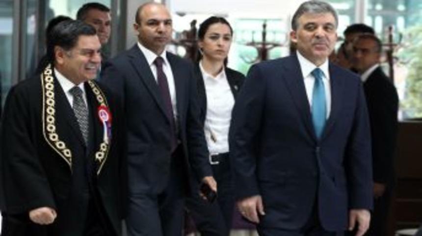 'Yeni Anayasada Değişmemesi Gereken Tek Kırmızı &Ccedil;izgi Insanlık Onuru Olmalı'