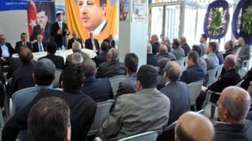 Ak Parti B&uuml;nyan İl&ccedil;e Danışma Toplantısı Yapıldı
