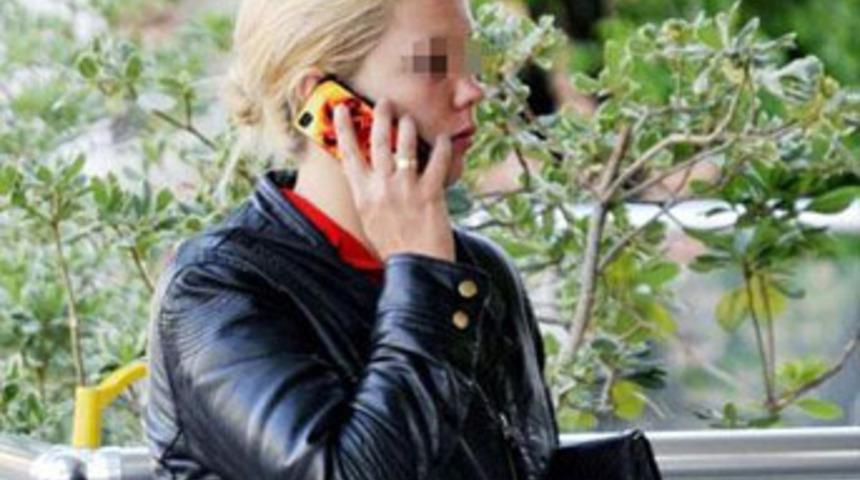 &Ouml;nce d&ouml;vd&uuml;, sonra arabadan attı!