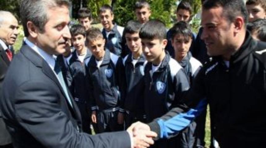 Şahinbey Belediyesi U-14 Futbol Takımı Şampiyon Oldu