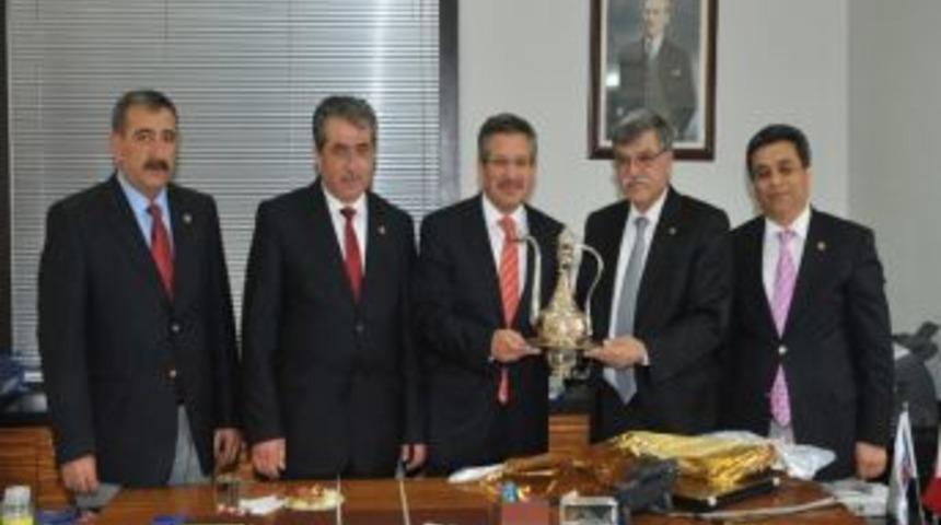 Başkan Poyraz&rsquo;dan Tebrik Ziyareti