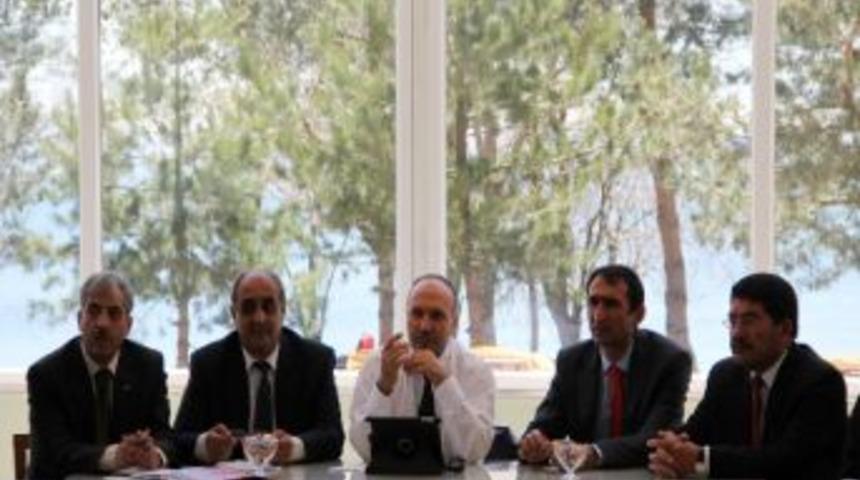 Ahlat'ta, 2013 Ygs Değerlendirme Toplantısı