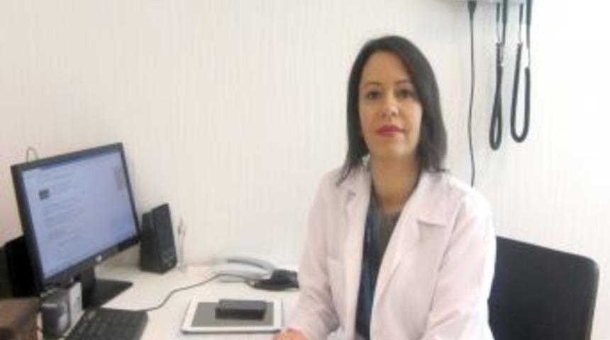 G&ouml;z &Ccedil;evresindeki Kırışıklığa Bı&ccedil;aksız Tedavi