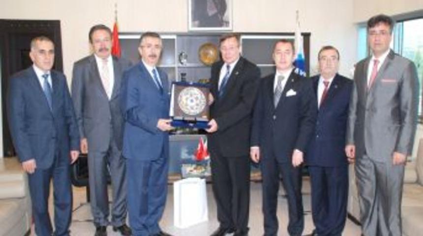 Macaristan T&uuml;rkiye Ile Işbirliğini Artırmak Istiyor