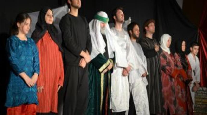 "O&rsquo;nu Beklerken" Oyunu Şerefliko&ccedil;hisar'da Sahnelendi