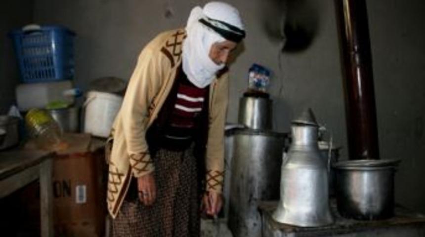 (haber &Ouml;zel) Yaşlı Kadının Tek G&ouml;zl&uuml; Evde Yaşam M&uuml;cadelesi