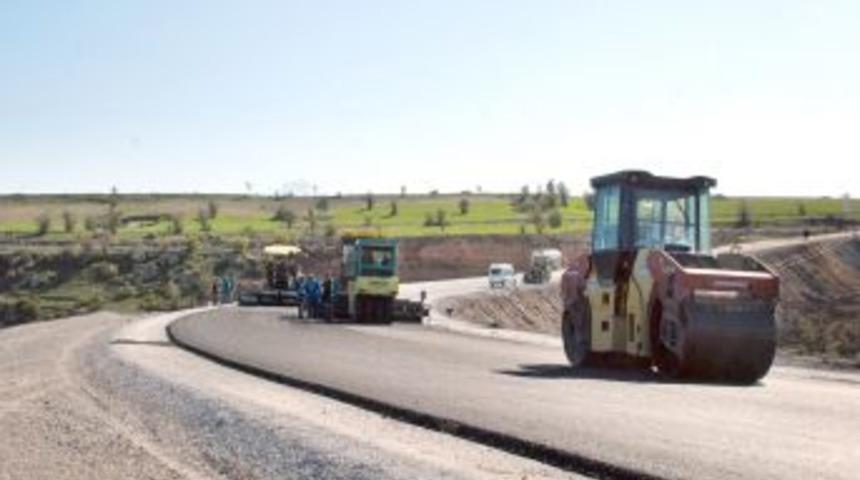 B&uuml;y&uuml;kşehir Belediyesi, 9.2 Kilometrelik Yeni Yol Yapıyor
