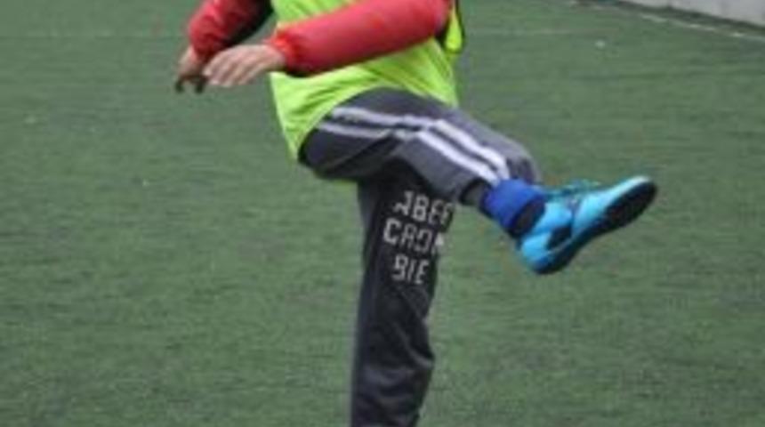 Dumlupınar&rsquo;ın Altın Kızları Şampiyonluğa Y&uuml;r&uuml;yor
