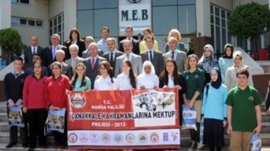 &Ccedil;anakkale Kahramanlarına En G&uuml;zel Mektubu Yazan &Ouml;ğrenciler &Ouml;d&uuml;llendirildi