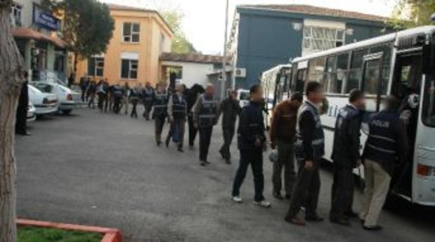 Osmaniye&rsquo;de &Ccedil;eşitli Su&ccedil;lardan Aranan 87 Kişi Yakalandı