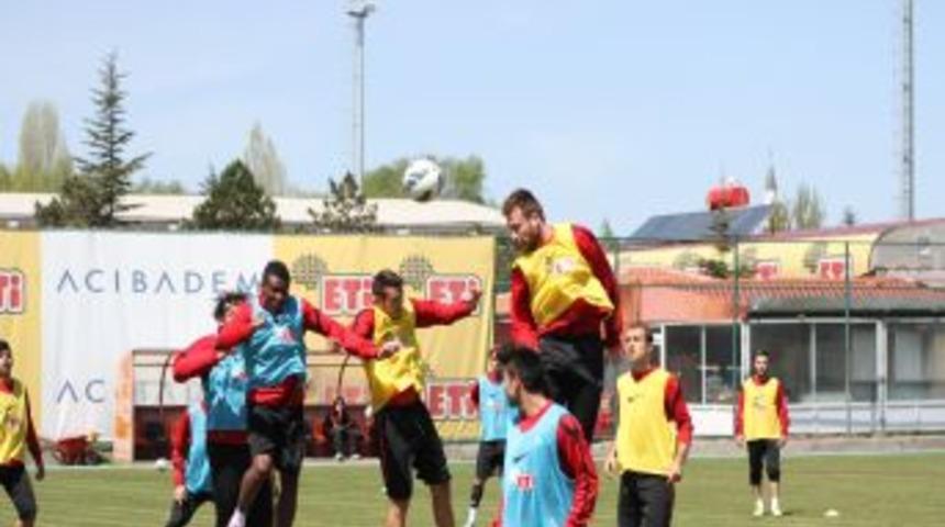Eskişehirspor Basın S&ouml;zc&uuml;s&uuml; Şahbaz: Kupada Final Oynamak Istiyoruz