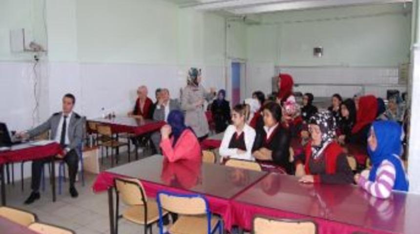 İş-kur&rsquo;dan &Ouml;ğrencilere Eğitim Semineri