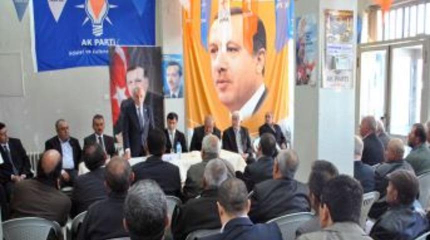 AK Parti, Il&ccedil;e Danışma Toplantılarını Yapıyor