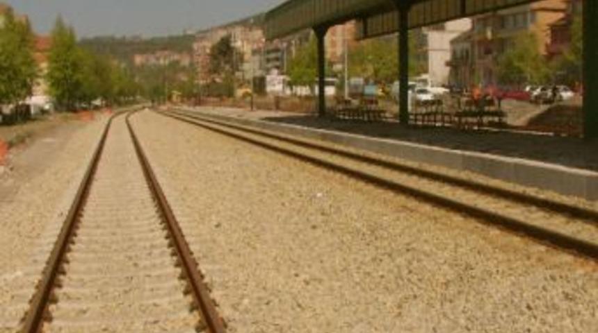 Filyos Belediyesi Demiryolu Hattına &Uuml;st Yada Alt Ge&ccedil;it Yapılması İ&ccedil;in İmza Kampanyası Başlattı