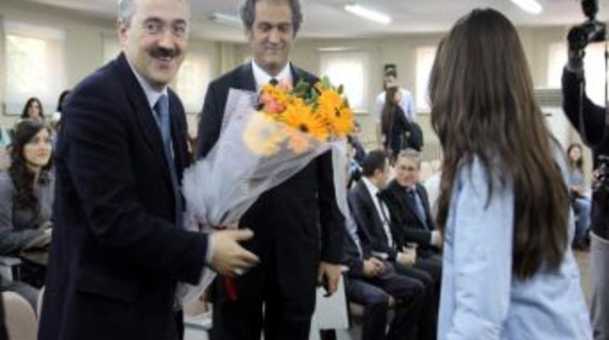 Vali Ayyıldız, &Ouml;ğrencilerle S&ouml;yleşide Buluştu
