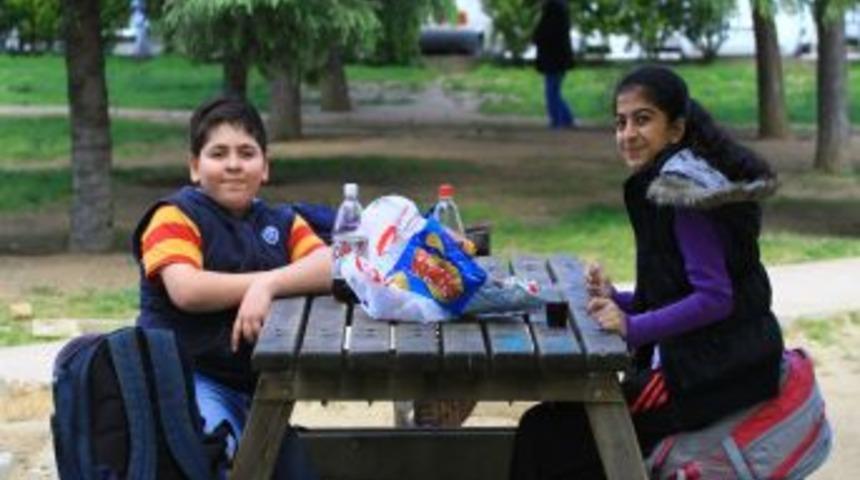 'Parkımıza Dokunmayın, &Ccedil;ocuklarımızın Oynayacağı Başka Yer Yok'
