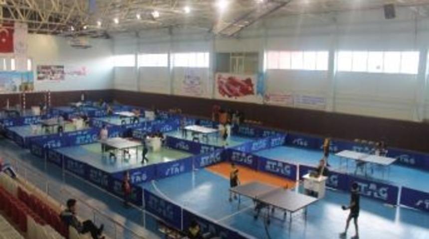 Masa Tenisinde 23 Nisan Coşkusu