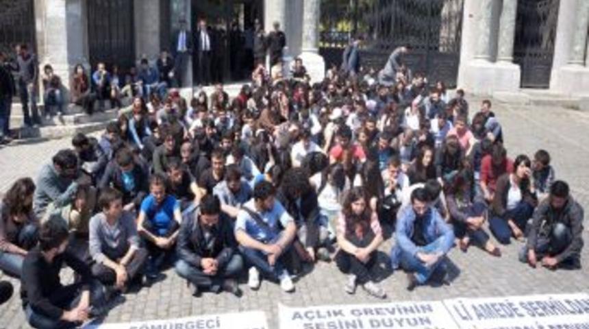 &Uuml;niversitelerdeki Olaylar Protesto Edildi