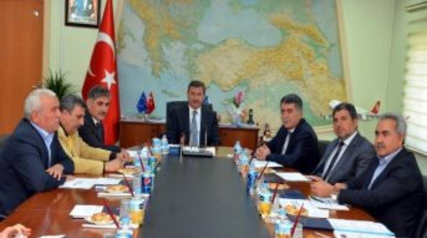 Orakab Enc&uuml;men Toplantısı Vali Şerif Yılmaz Başkanlığında Yapıldı