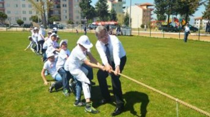 Acıpayam&rsquo;da &Ccedil;ocuk Şenliği D&uuml;zenlendi