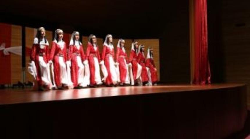 Serdivan Belediyesi Resim Yarışması &Ouml;d&uuml;lleri Dağıtıldı