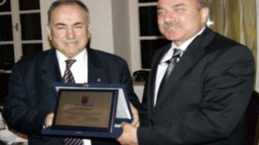 Ayto&rsquo;dan Eski Başkanlara Vefa Gecesi