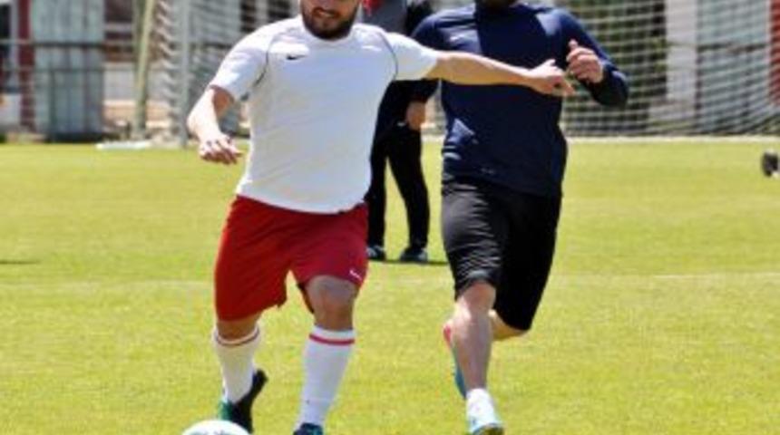 Gaziantepspor, Galatasaray Ma&ccedil;ı Hazırlıklarını S&uuml;rd&uuml;rd&uuml;