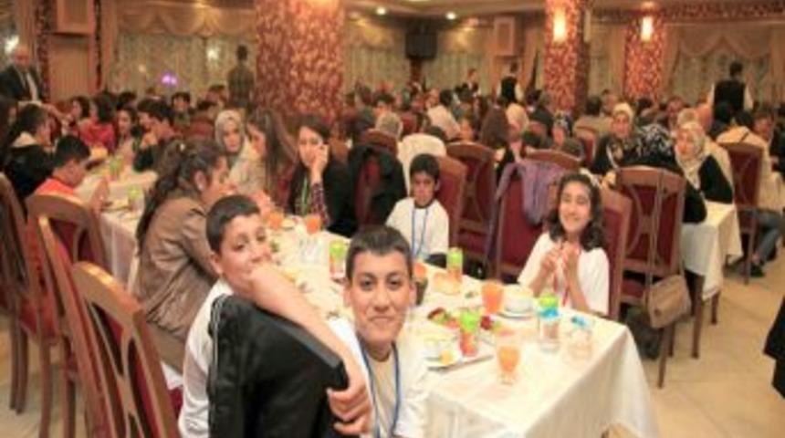 T&uuml;rkiye Genelinden 81 &Ccedil;ocuk Denizle Buluştu