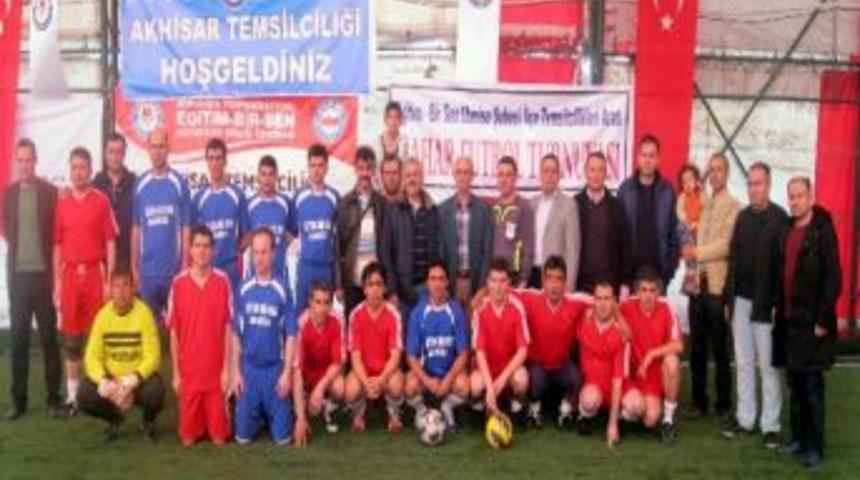 Eğtim Bir-sen Manisa Şubesi&rsquo;nden Futbol Turnuvası