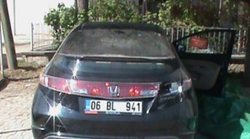 Selendi'de Hakimin Otomobili Tarandı (2)