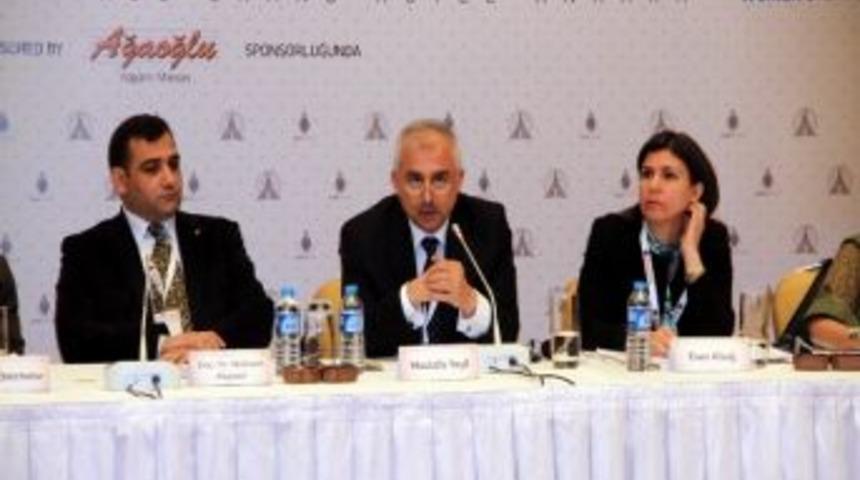 'g&uuml;ncel Gelişmeler Işığında T&uuml;rkiye'nin M&uuml;lteci-sığınmacı Politikası' &Ccedil;alıştayı