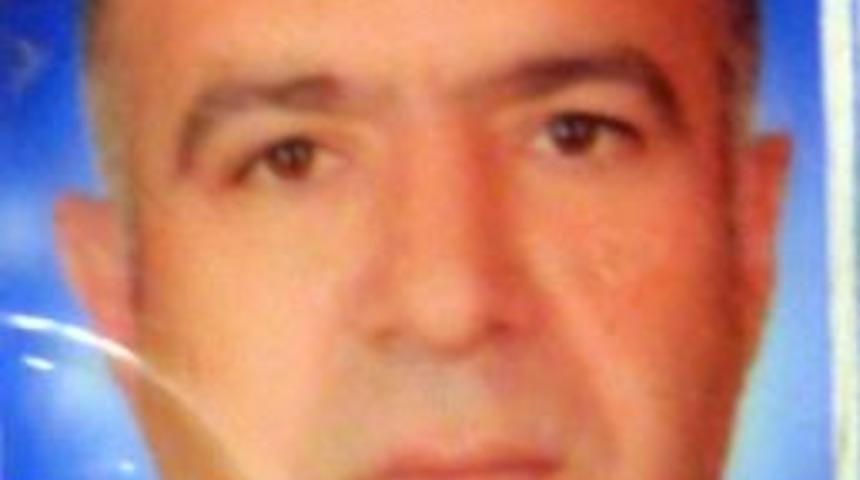 Evinin &Ouml;n&uuml;nde Bı&ccedil;aklanarak &Ouml;ld&uuml;r&uuml;ld&uuml;