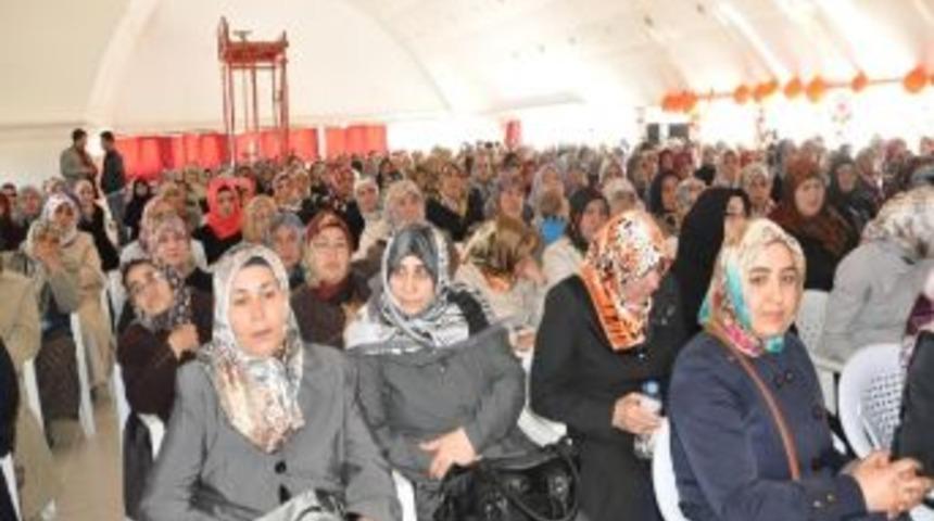 Yerk&ouml;yl&uuml; Kadınlar Kutlu Doğum Haftasında Buluştu