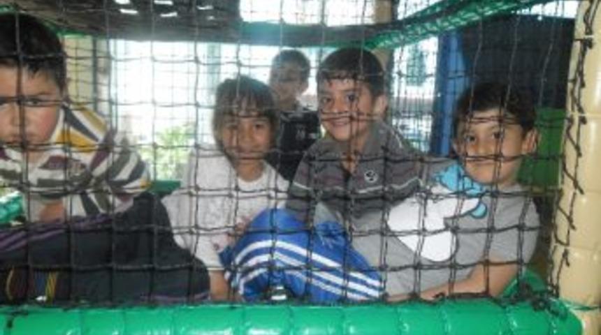 Muratpaşa&rsquo;nın Minikleri 23 Nisan&rsquo;ı Kutladı