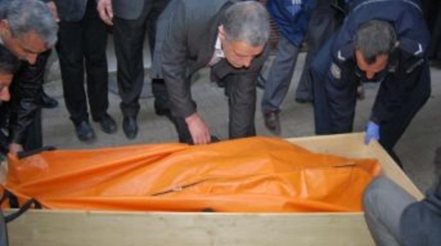 Yaşlı &Ccedil;ift Evlerinde &Ouml;l&uuml; Bulundu