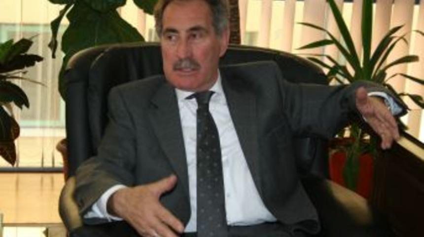 &lsquo;İzmir Halkının Hizmet Alması I&ccedil;in B&uuml;y&uuml;kşehirde Acil Değişikliğe Ihtiya&ccedil; Var&rsquo;