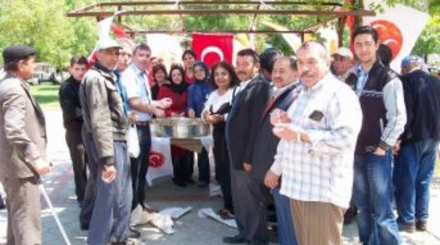 Mhp Kadın Kolları Helva İkram Etti