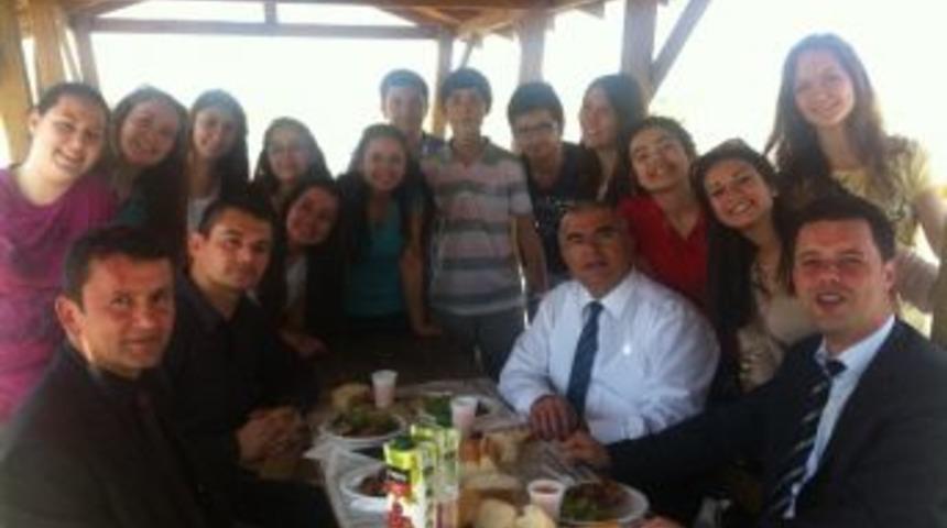 Başkan Baysan &Uuml;niversite Adaylarıyla Buluştu