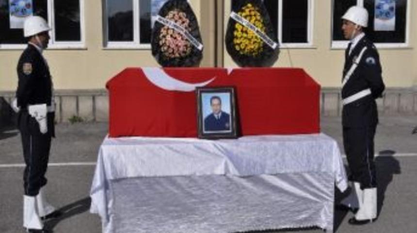 Emniyet M&uuml;d&uuml;r&uuml;&rsquo;ne Y&uuml;rek Yakan Soru: