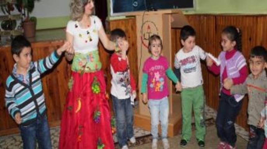 Vitamin Abla Miniklere Aşıyı Anlattı