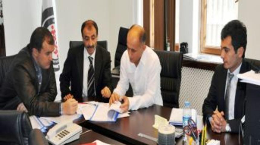 Midyat'ta Suriyeli S&uuml;ryani M&uuml;lteciler I&ccedil;in &Ccedil;adır Kent Kuruluyor