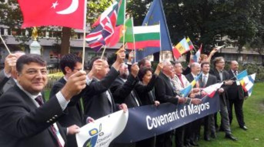 Başkan Sındır, Avrupa Enerji Kentleri Y&ouml;netim Kurulu&rsquo;na Se&ccedil;ildi