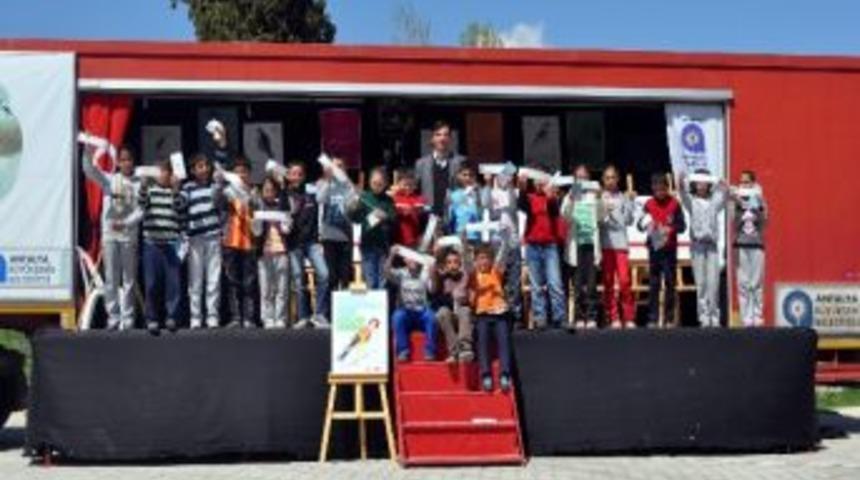 Gezici Sanat Galerisi Bademağacı Ve Dağbeli&rsquo;nde