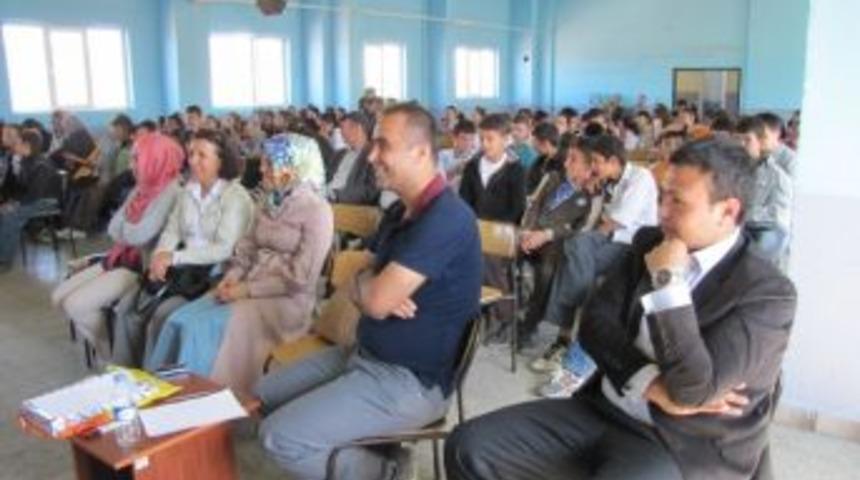 Hisarcık Atat&uuml;rk İlkokulu'nda Bilgi Yarışması