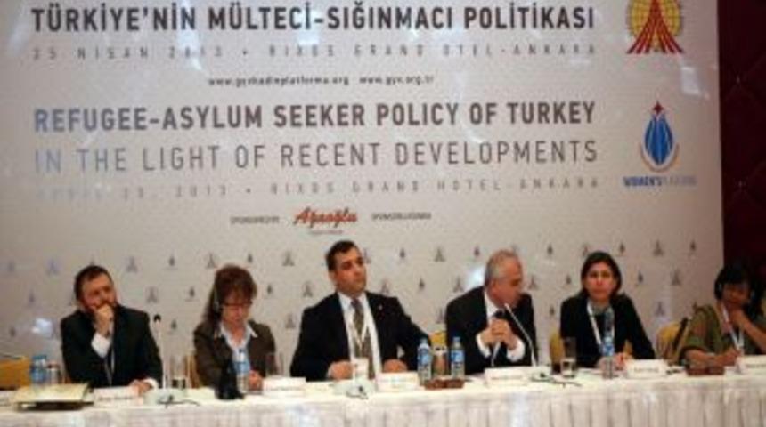 "Uluslararası Toplum Suriye Konusunda T&uuml;rkiye&rsquo;yi Yalnız Bıraktı"