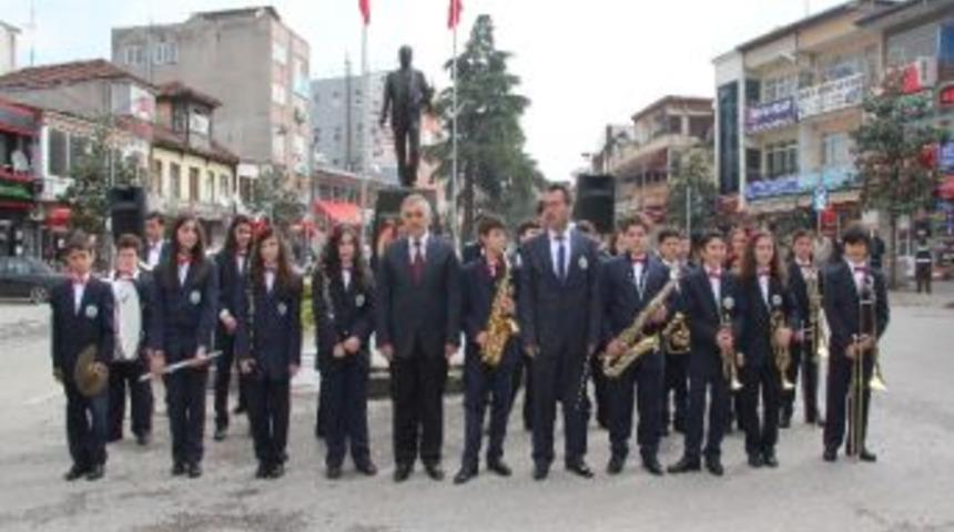 Hendek Belediye Bandosu İlk Sınavını Verdi